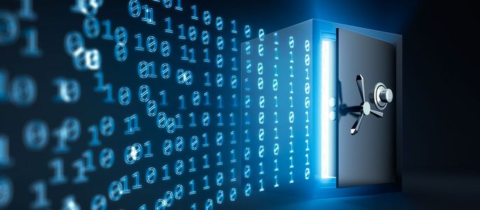 Eine digitale Darstellung eines Tresors, auf den ein binärer Code zuläuft, der die Datensicherheit symbolisiert.
